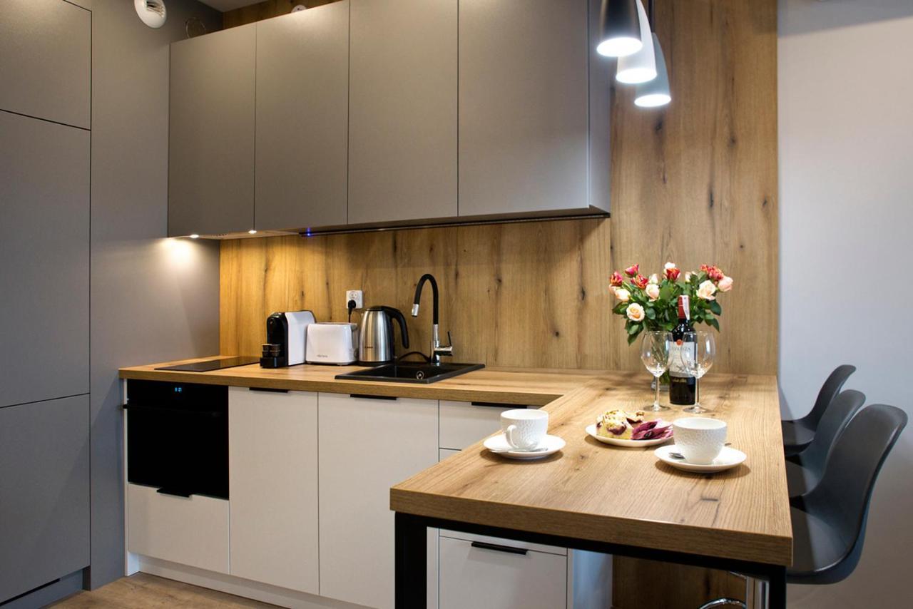 Komputerowa Serviced Apartments By P&O Warszawa Eksteriør billede