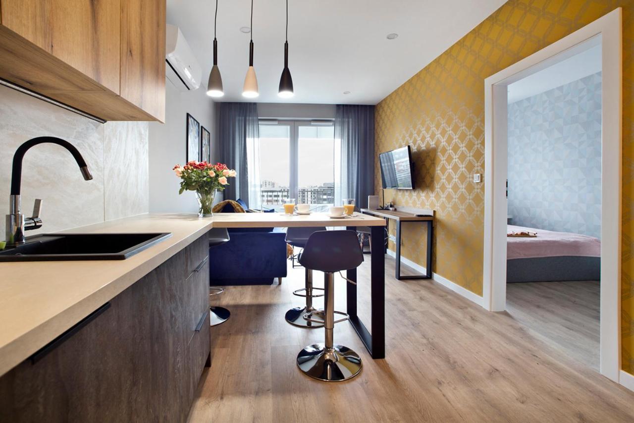 Komputerowa Serviced Apartments By P&O Warszawa Eksteriør billede